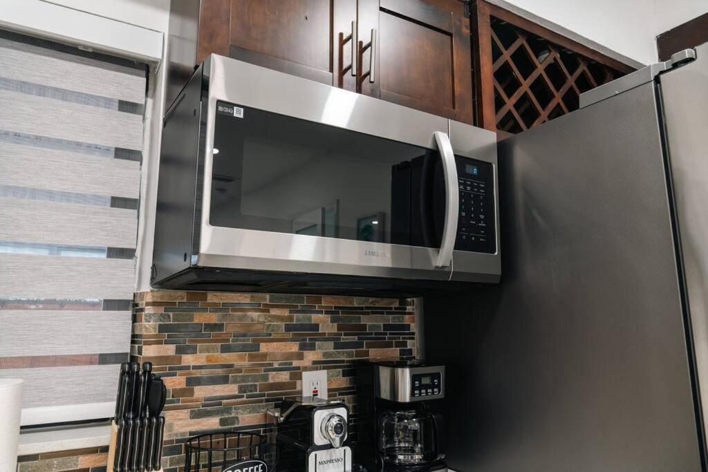 Luxury Retreat 3B ,2Ba Pool , Coral Gables Center Villa Miami Exteriör bild