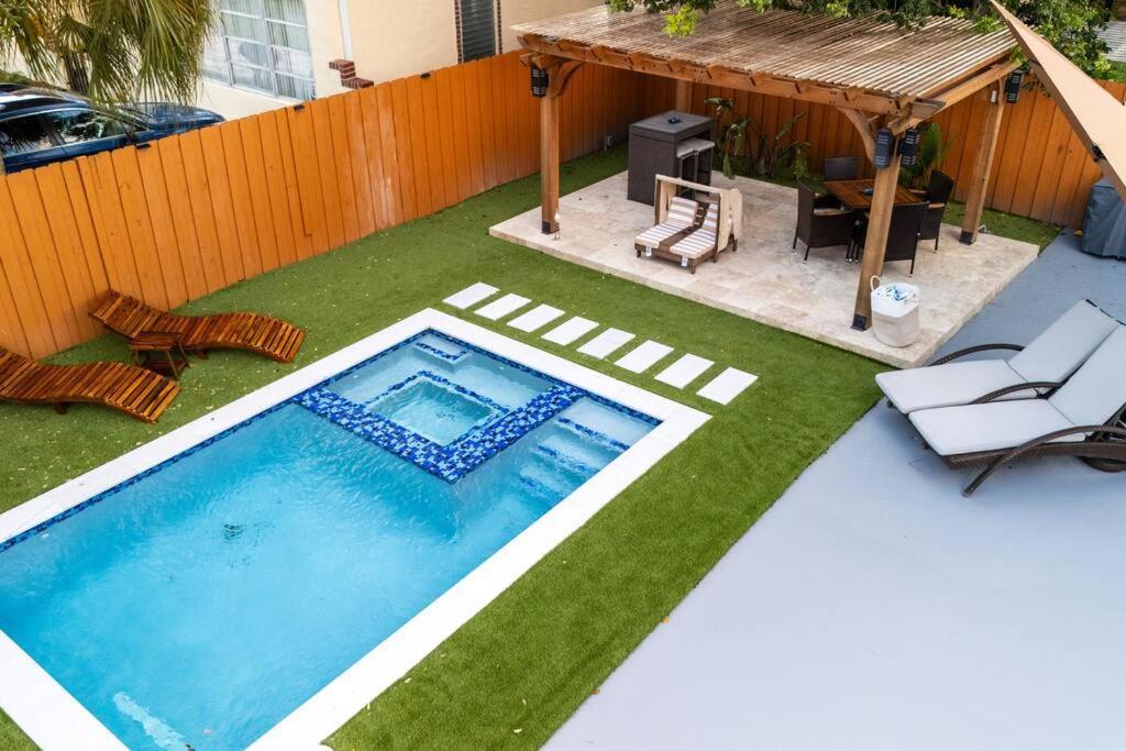 Luxury Retreat 3B ,2Ba Pool , Coral Gables Center Villa Miami Exteriör bild