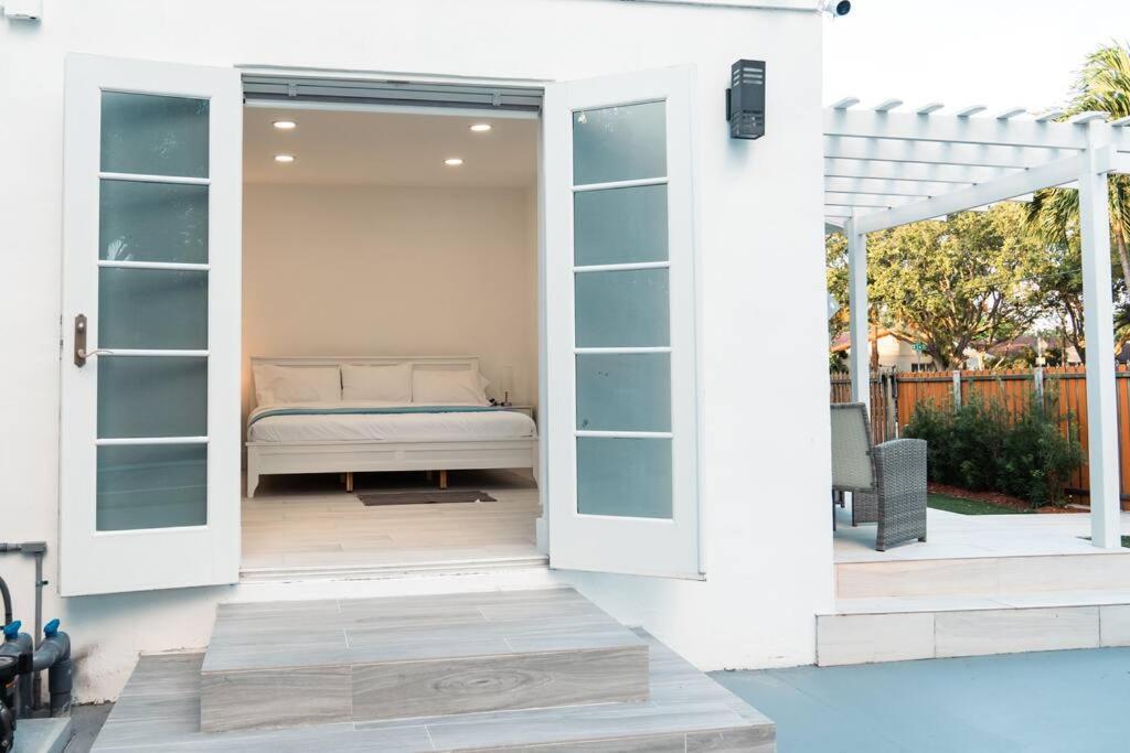 Luxury Retreat 3B ,2Ba Pool , Coral Gables Center Villa Miami Exteriör bild