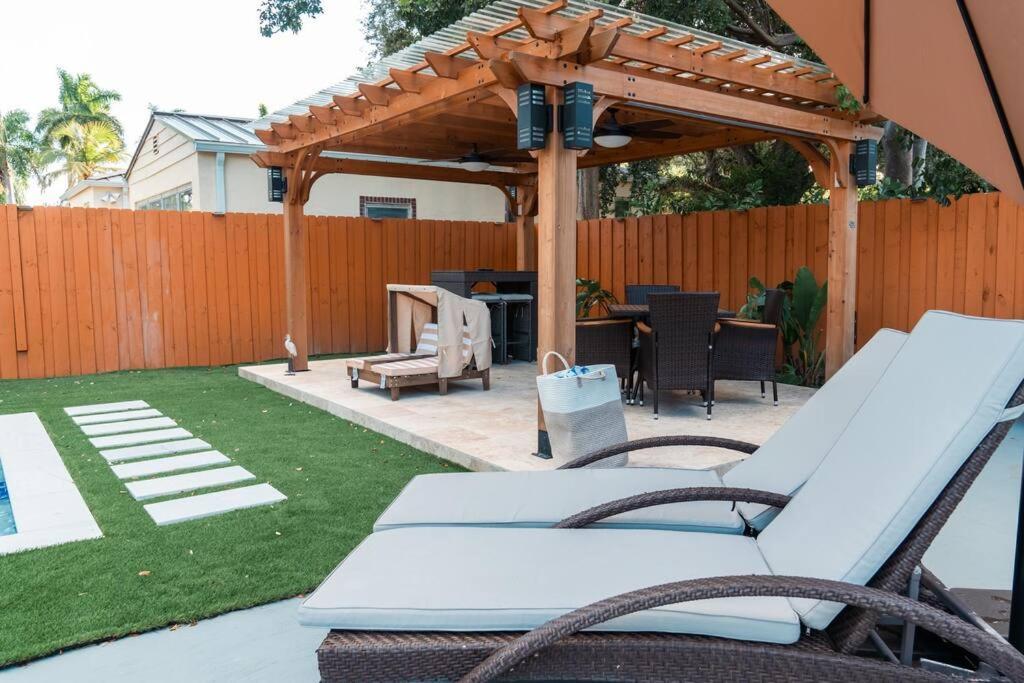 Luxury Retreat 3B ,2Ba Pool , Coral Gables Center Villa Miami Exteriör bild